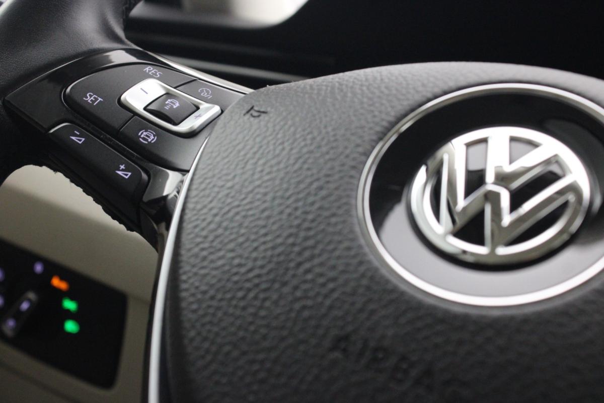 volkswagen-passat-variant-2019-diesel-1968cc