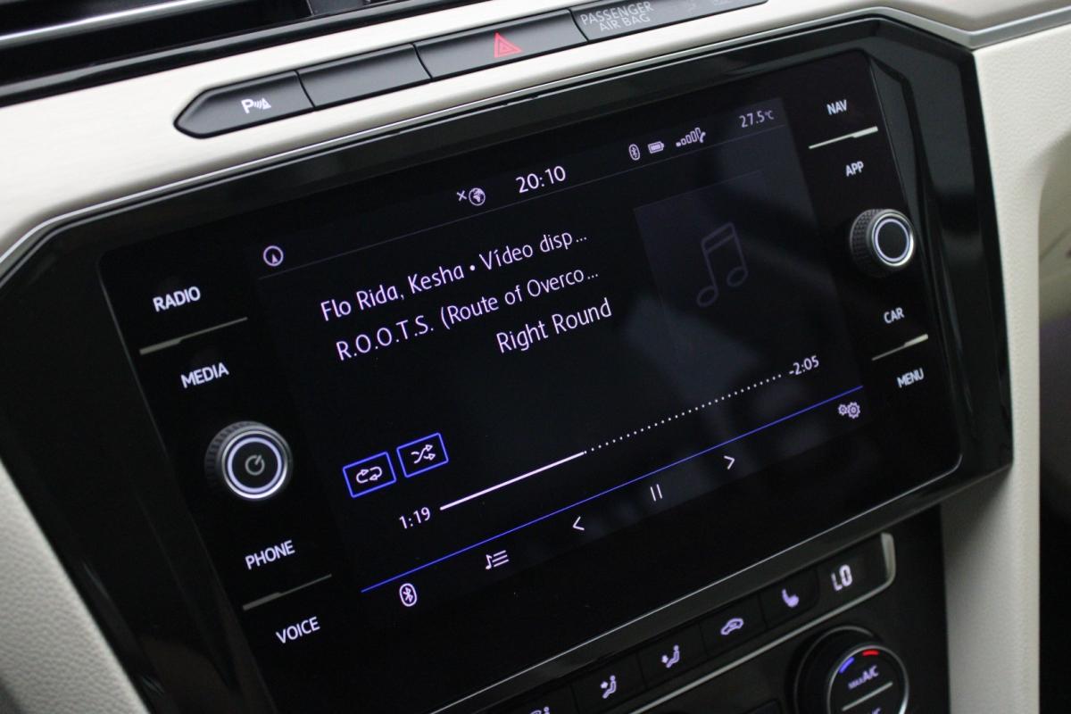 volkswagen-passat-variant-2019-diesel-1968cc