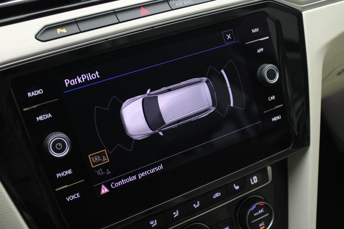 volkswagen-passat-variant-2019-diesel-1968cc