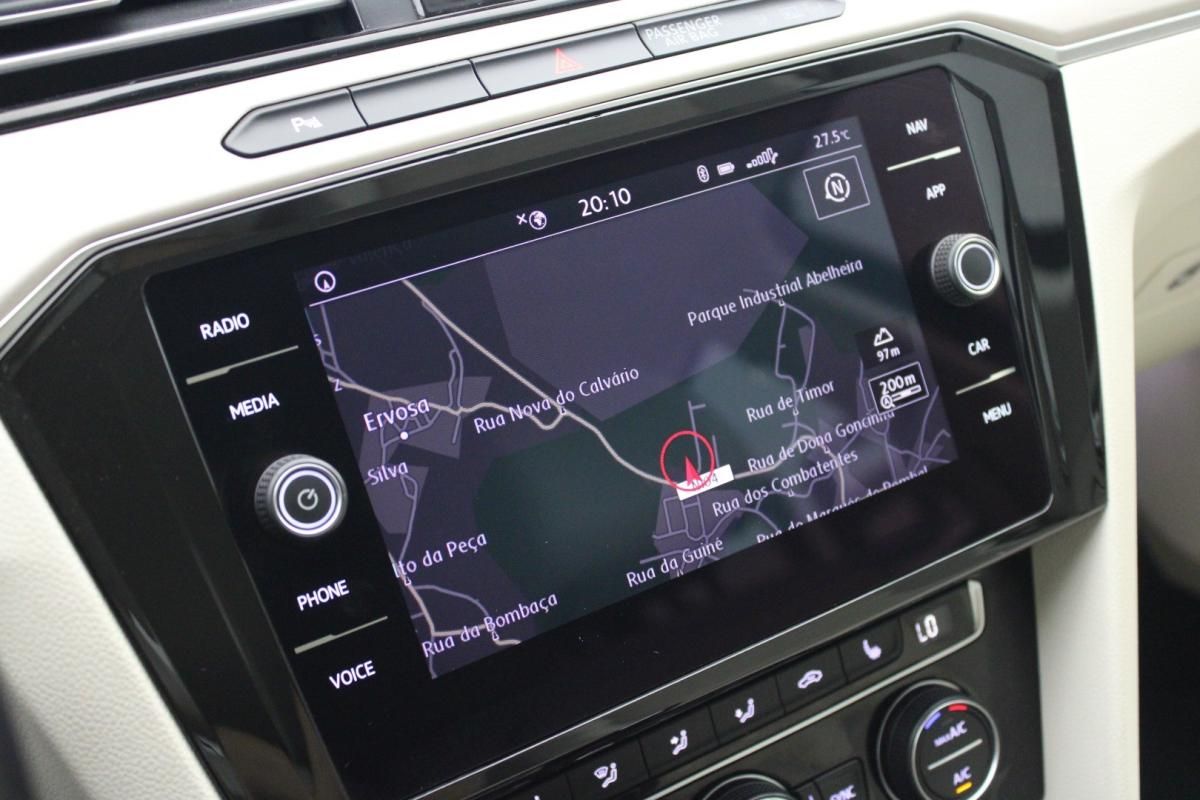 volkswagen-passat-variant-2019-diesel-1968cc