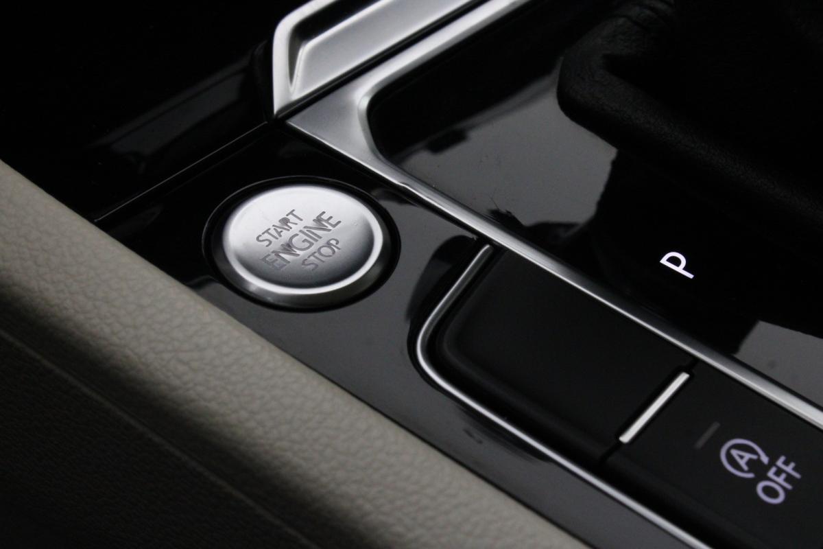 volkswagen-passat-variant-2019-diesel-1968cc