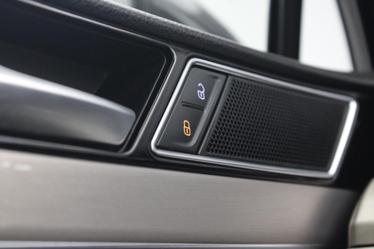 volkswagen-passat-variant-2019-diesel-1968cc
