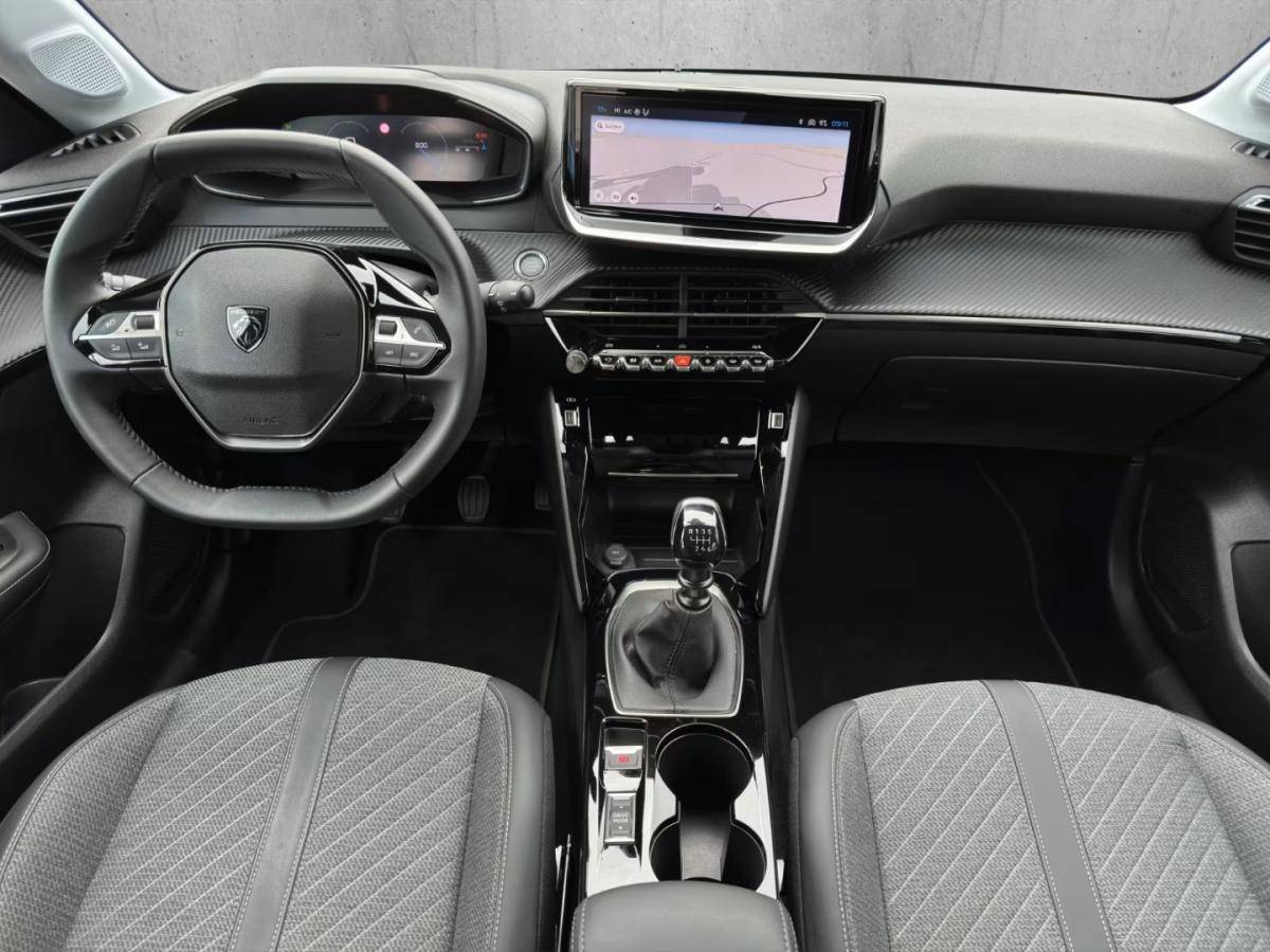 peugeot-208-2025-gasolina-1199cc