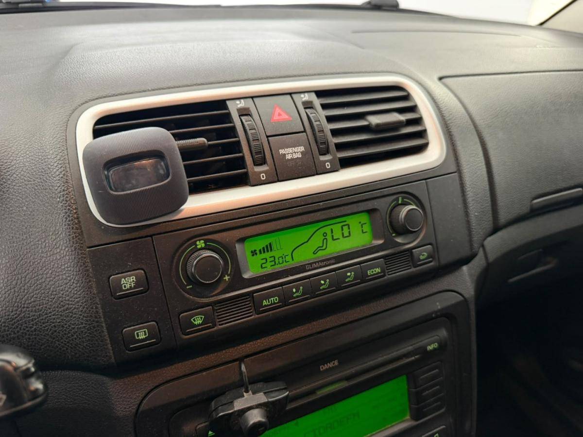 skoda-fabia-break-2008-gasolina-1198cc