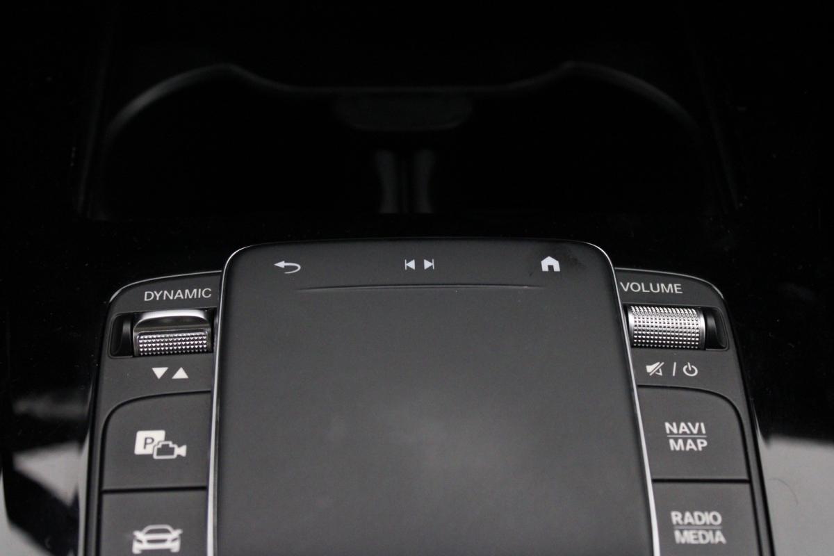 mercedes-benz-classe-a-2021-hibrido-a-gasolina-1332cc