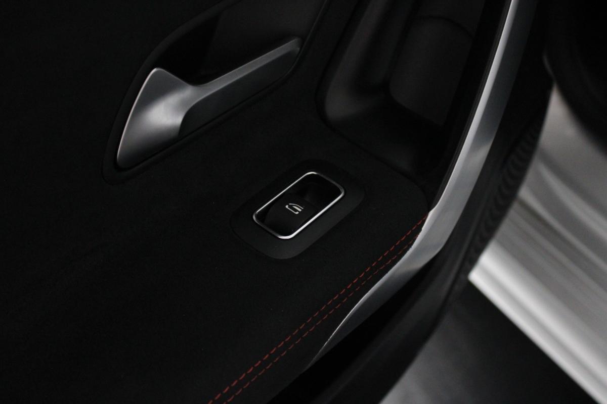 mercedes-benz-classe-a-2021-hibrido-a-gasolina-1332cc