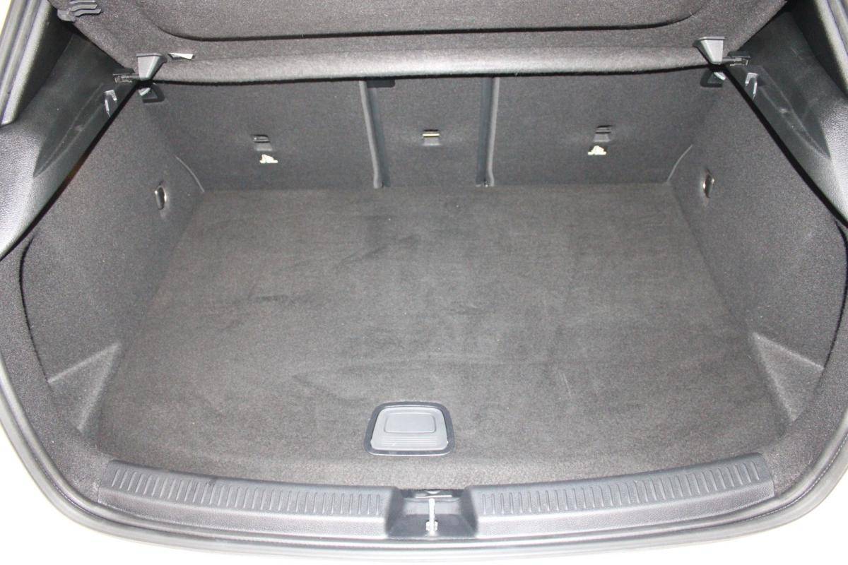 mercedes-benz-classe-a-2021-hibrido-a-gasolina-1332cc