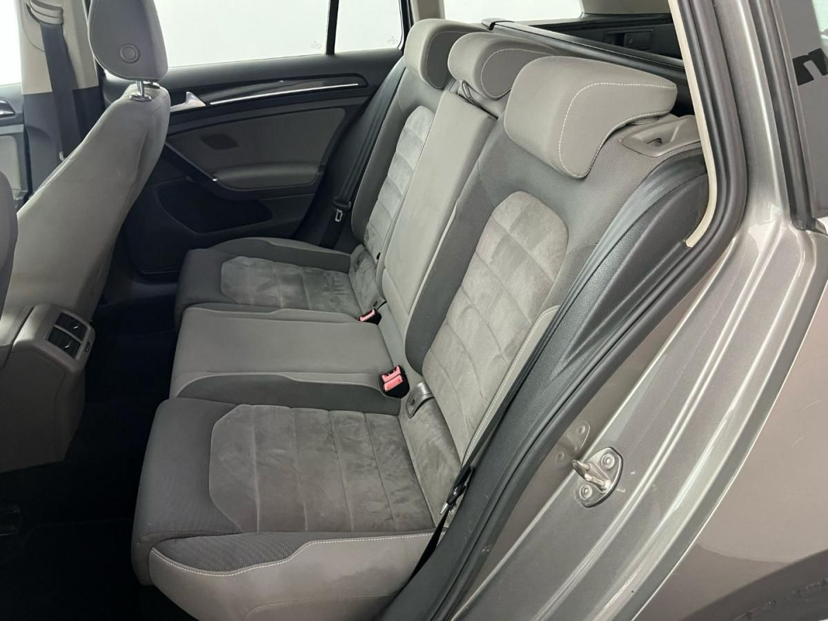 volkswagen-golf-variant-2014-diesel-1598cc