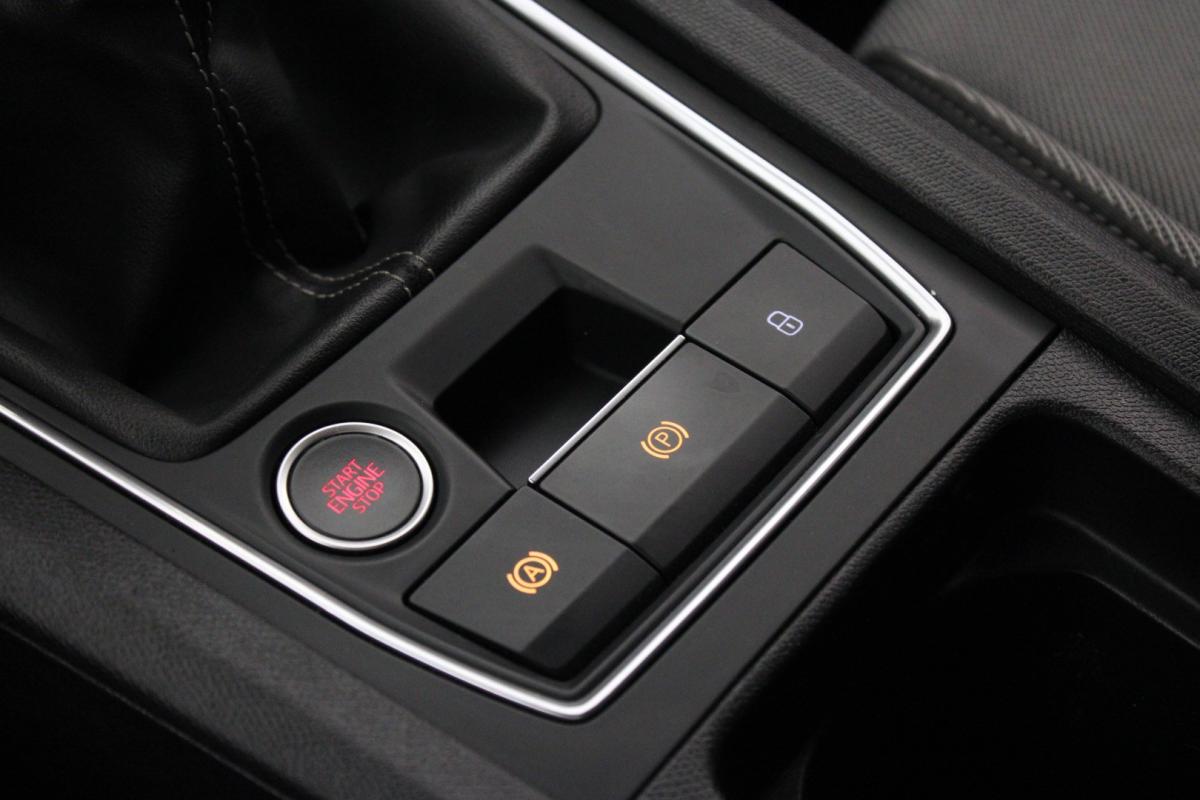 seat-leon-2022-diesel-1968cc