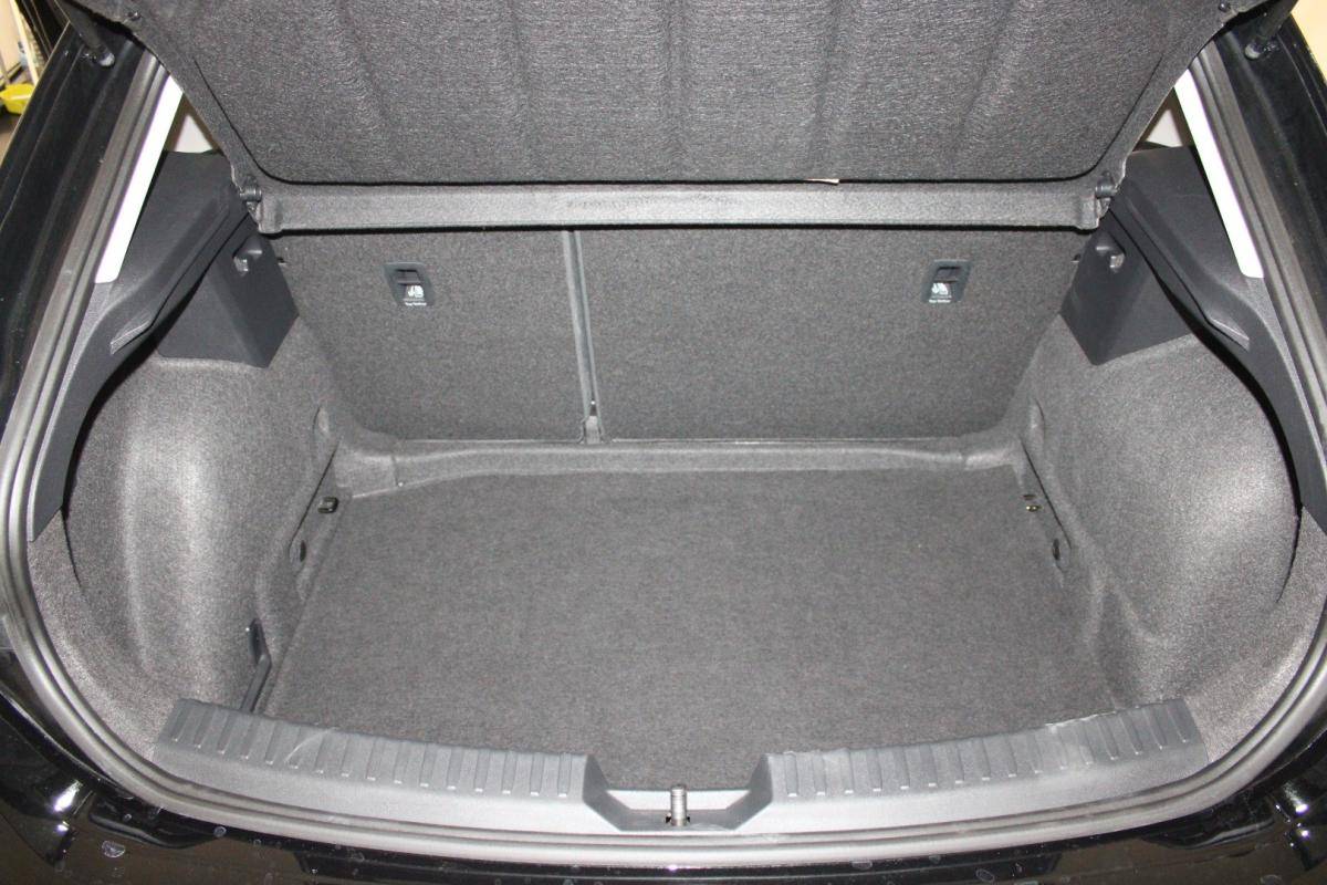 seat-leon-2022-diesel-1968cc