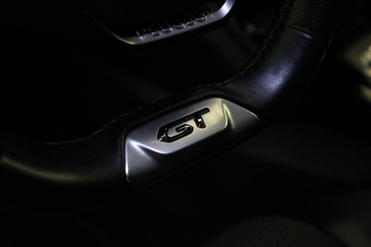 peugeot-2008-2022-diesel-1499cc