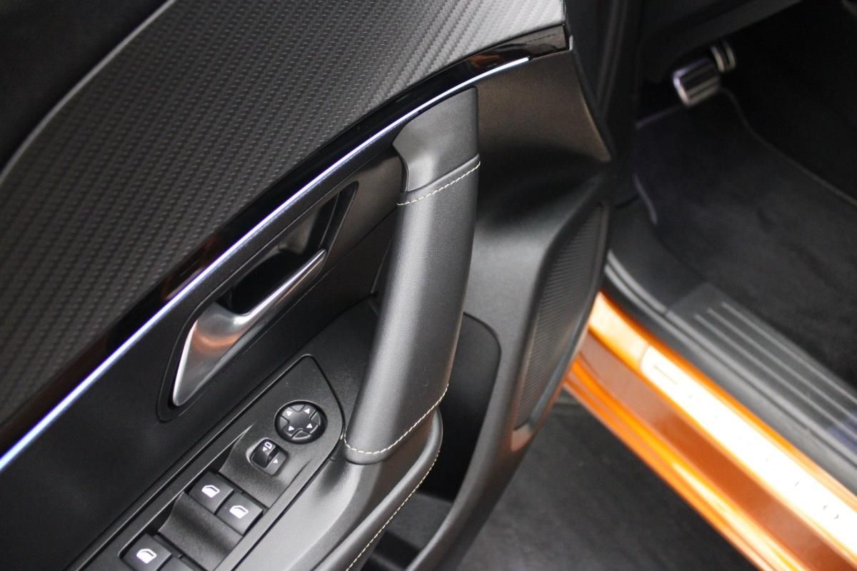 peugeot-2008-2022-diesel-1499cc