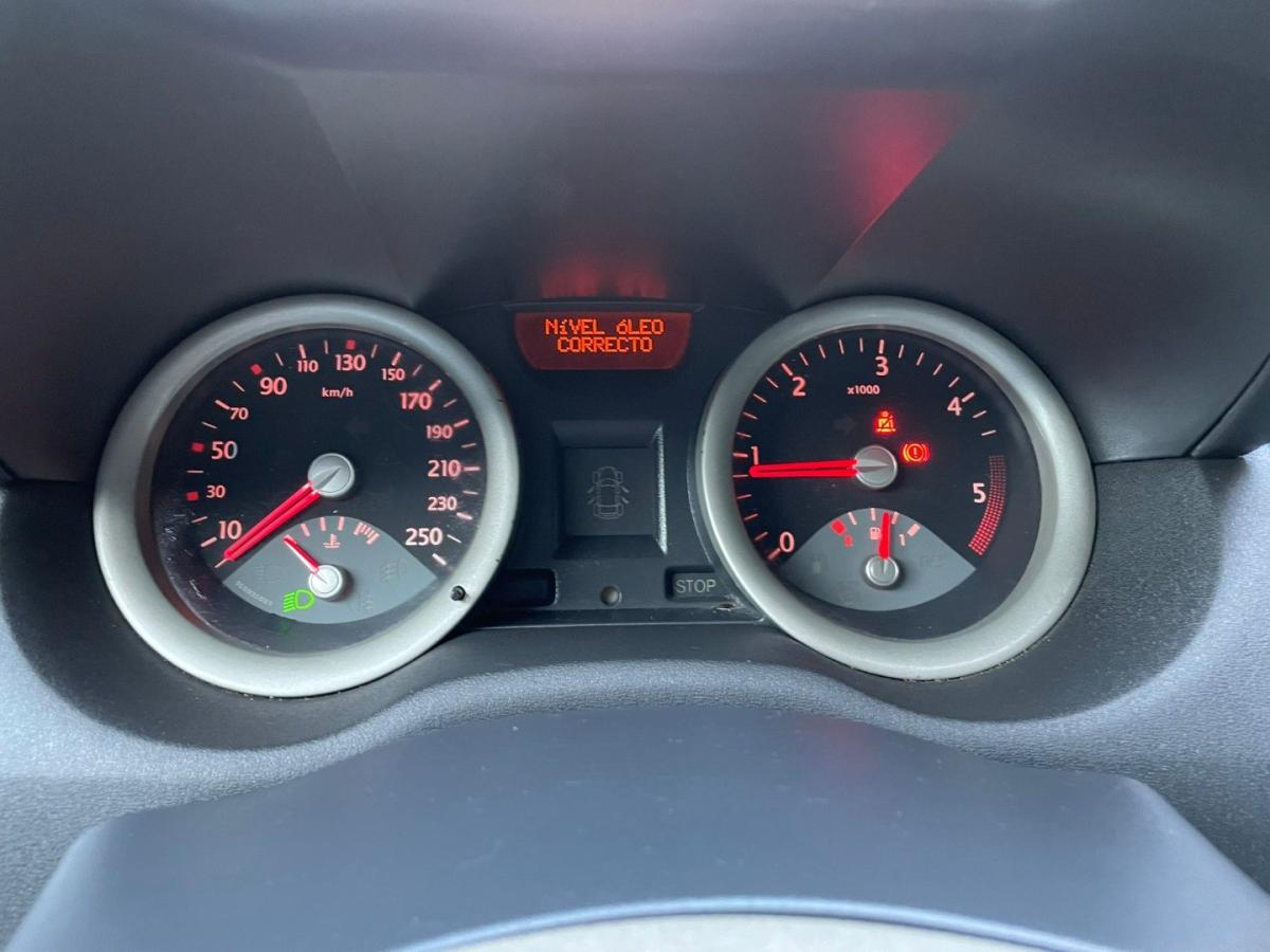 renault-megane-cc-2005-diesel-1870cc