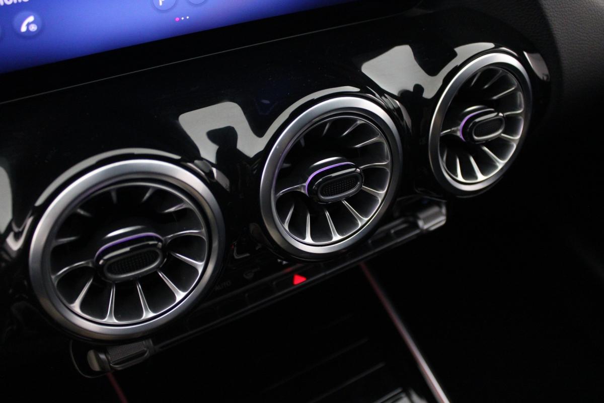 mercedes-benz-gla-2025-hibrido-a-gasolina-1332cc