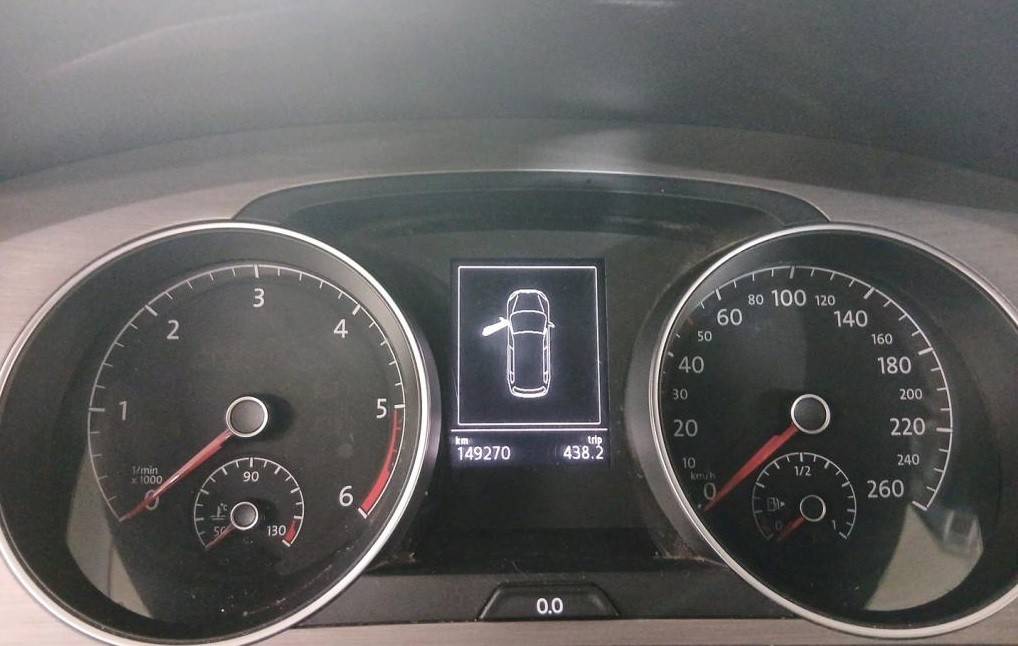 volkswagen-golf-variant-2016-diesel-1598cc