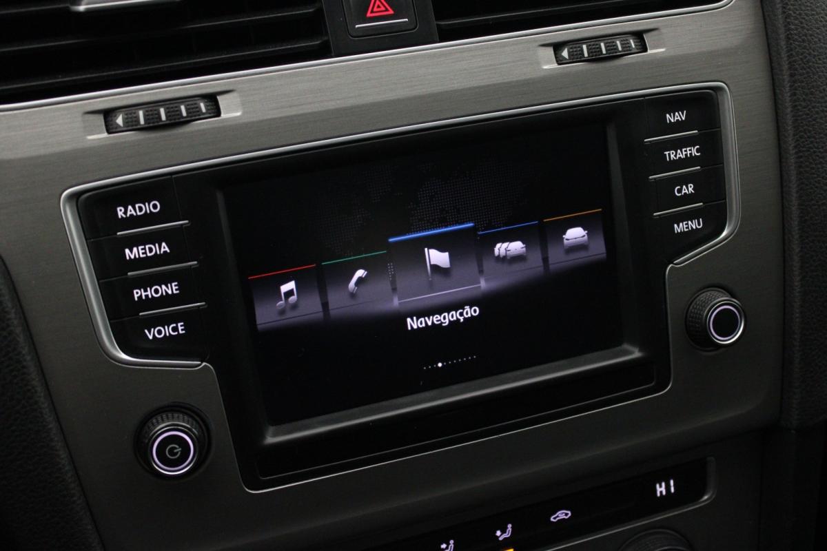 volkswagen-golf-variant-2016-diesel-1598cc