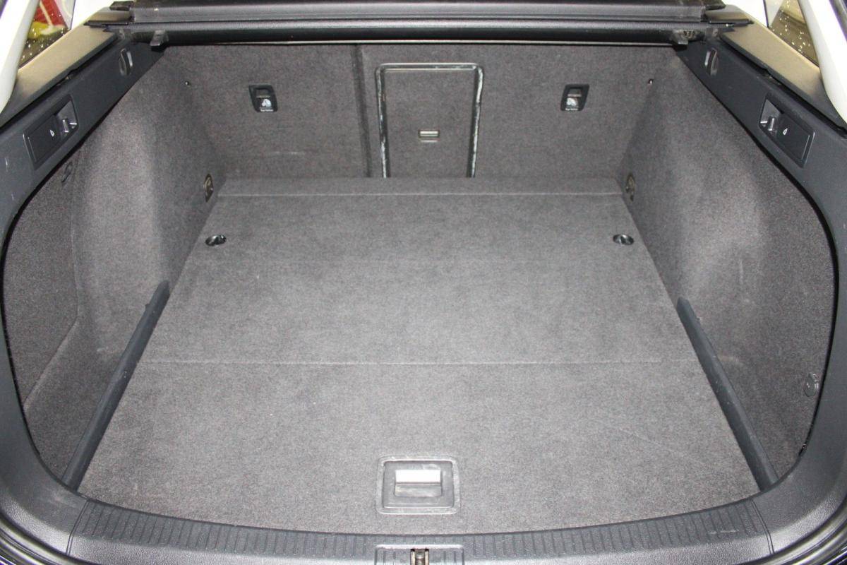 volkswagen-golf-variant-2016-diesel-1598cc