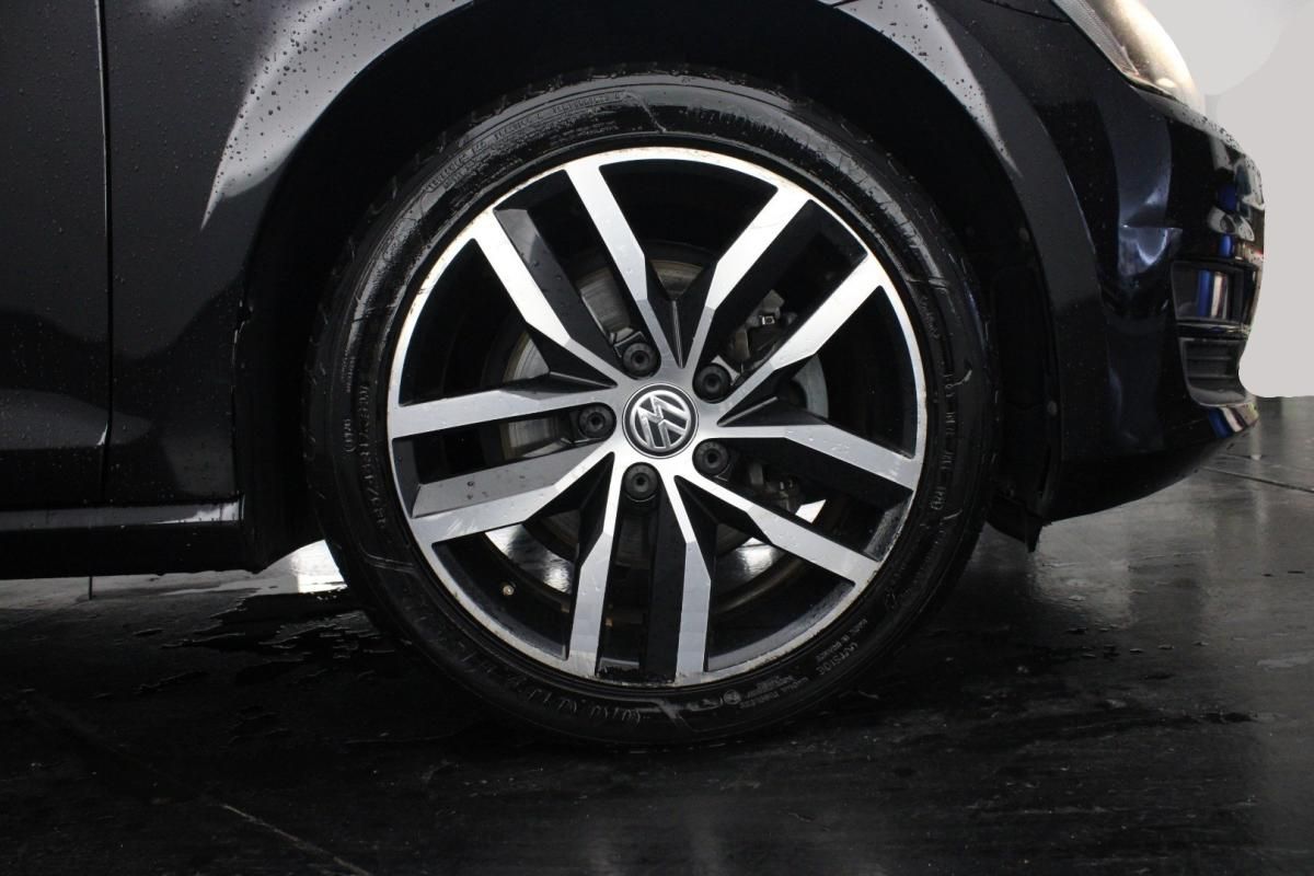 volkswagen-golf-variant-2016-diesel-1598cc