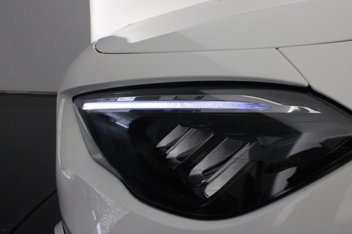 mercedes-benz-gla-2025-hibrido-a-gasolina-1332cc