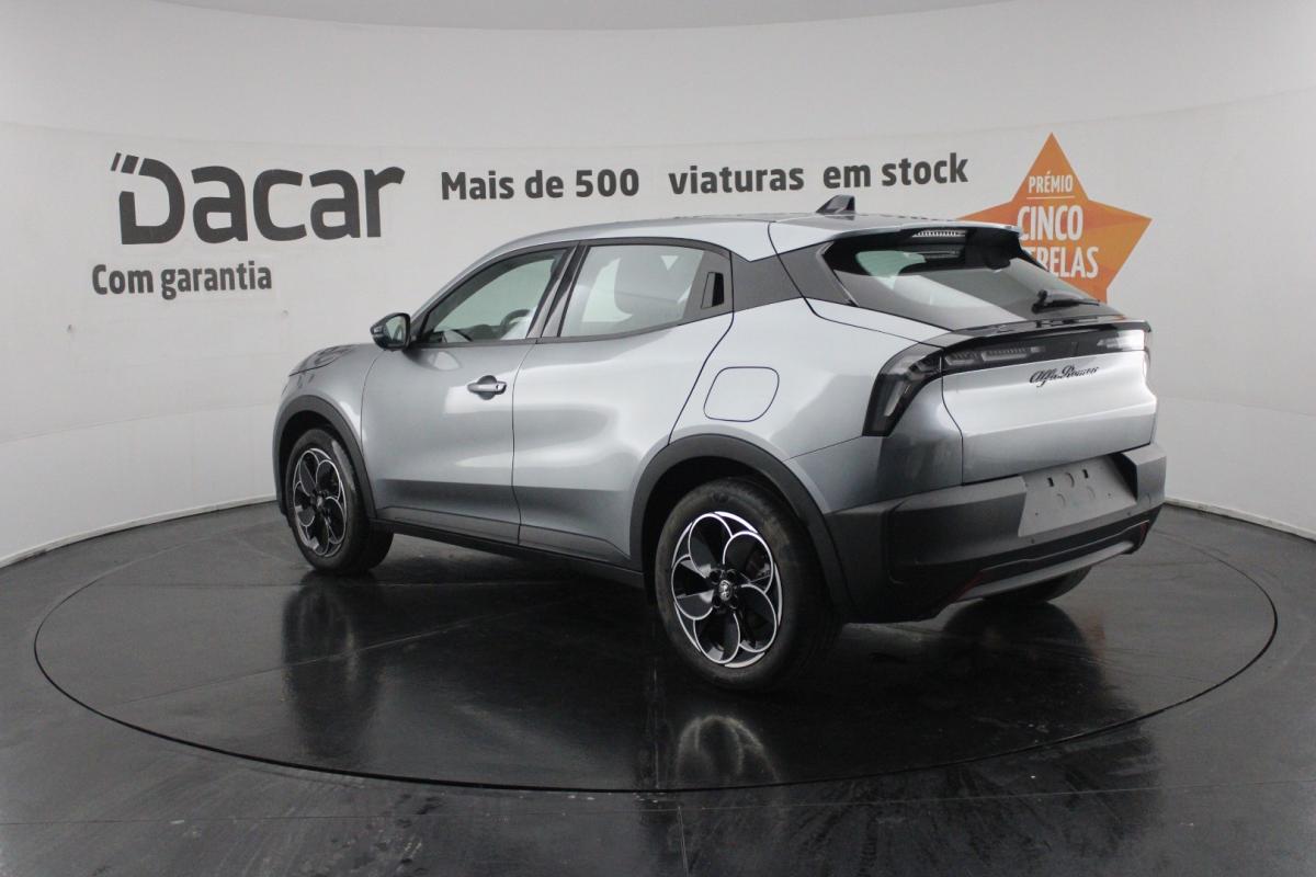 alfa-romeo-junior-2025-eletrico-0cc