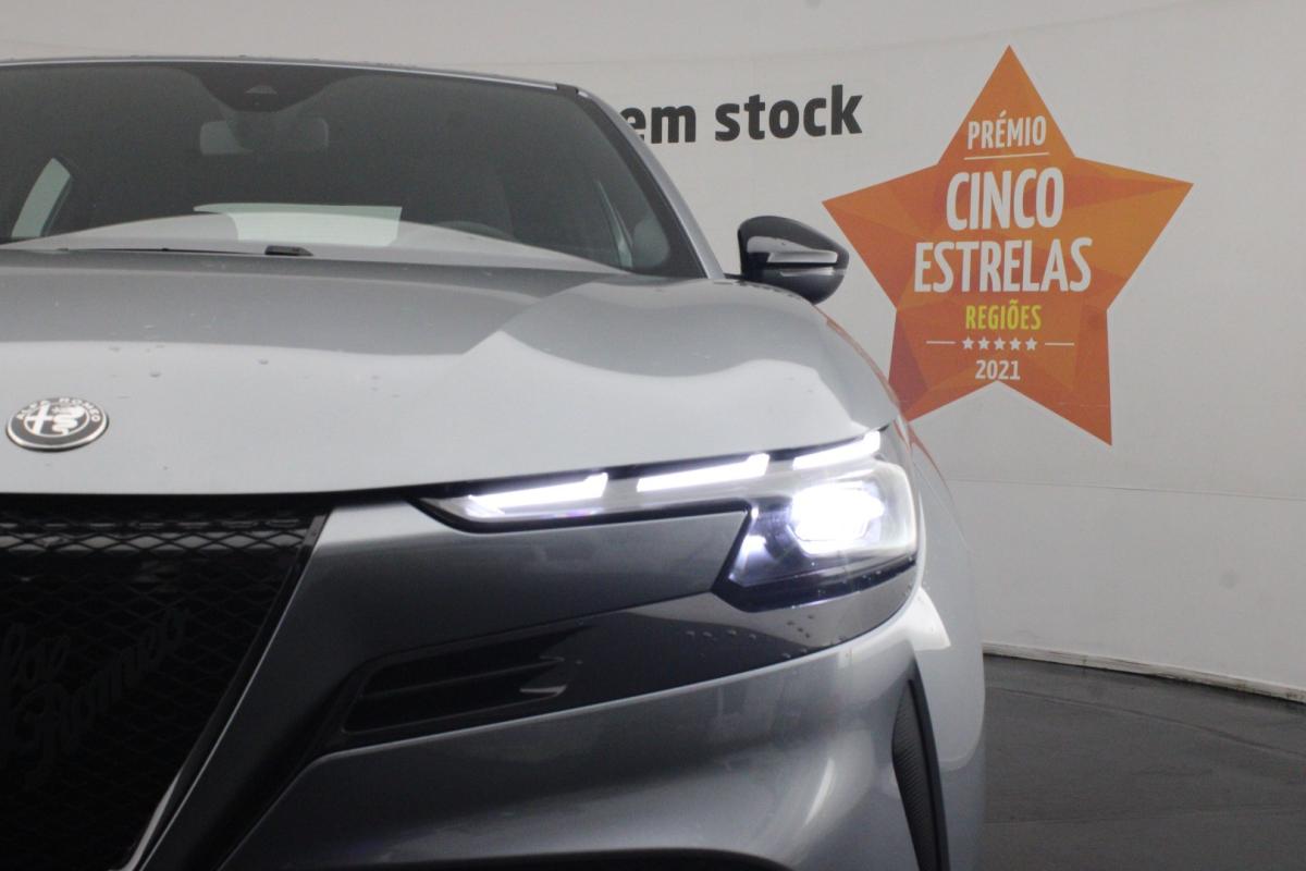 alfa-romeo-junior-2025-eletrico-0cc