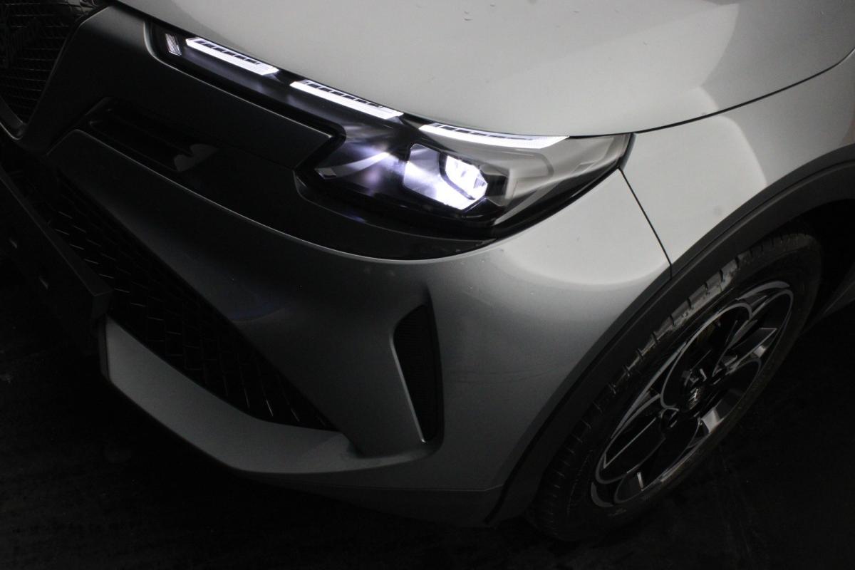 alfa-romeo-junior-2025-eletrico-0cc