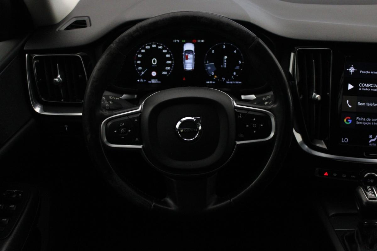 volvo-v60-2019-diesel-1969cc