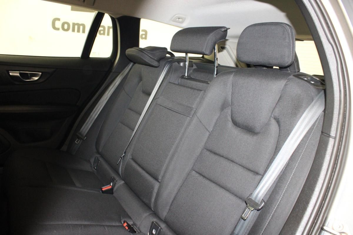 volvo-v60-2019-diesel-1969cc