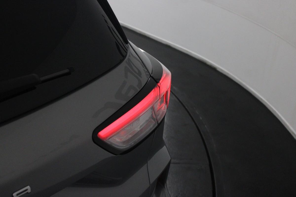 ford-kuga-2022-diesel-1499cc