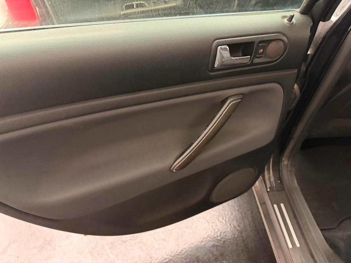 volkswagen-passat-variant-2003-diesel-1896cc