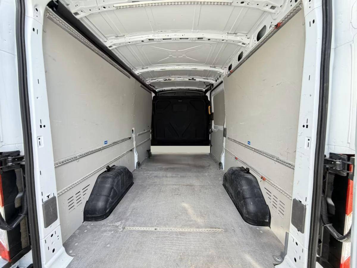 ford-transit-2023-diesel-1995cc