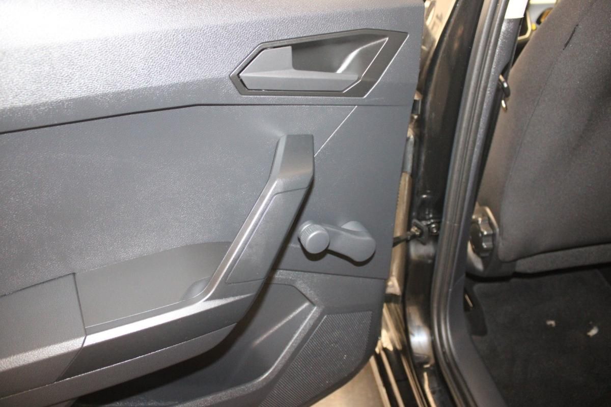 seat-ibiza-2023-gasolina-999cc
