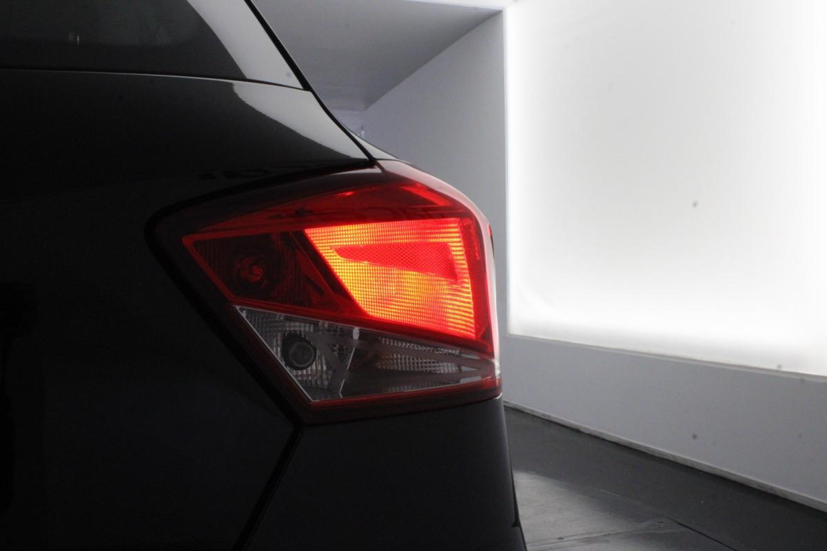 seat-ibiza-2023-gasolina-999cc
