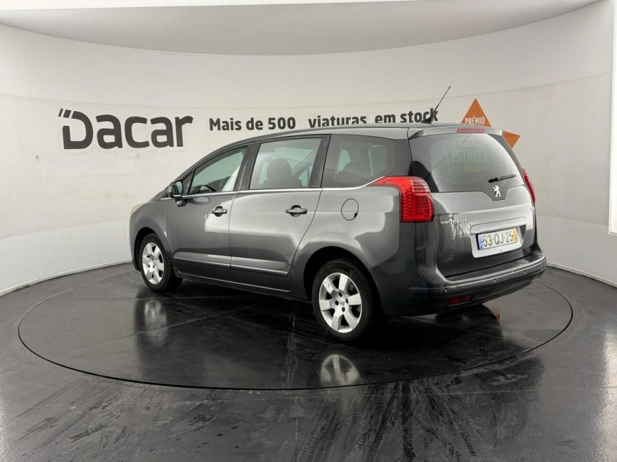 peugeot-5008-2012-diesel-1560cc