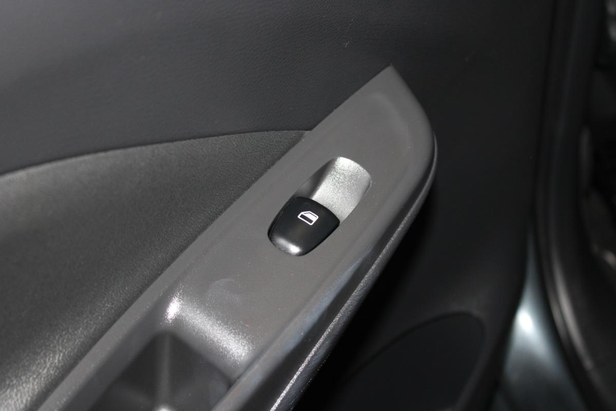 nissan-micra-1-0-acenta-2022-gasolina-999cc