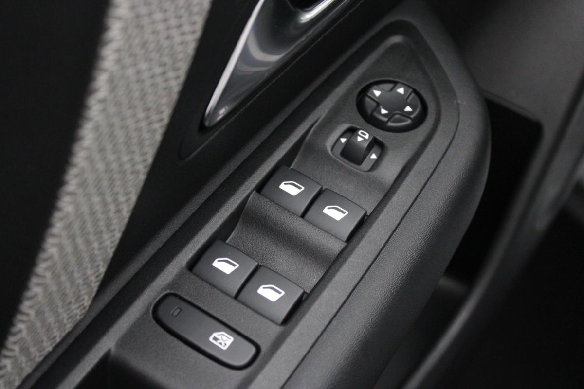 citroen-c4-2024-gasolina-1199cc
