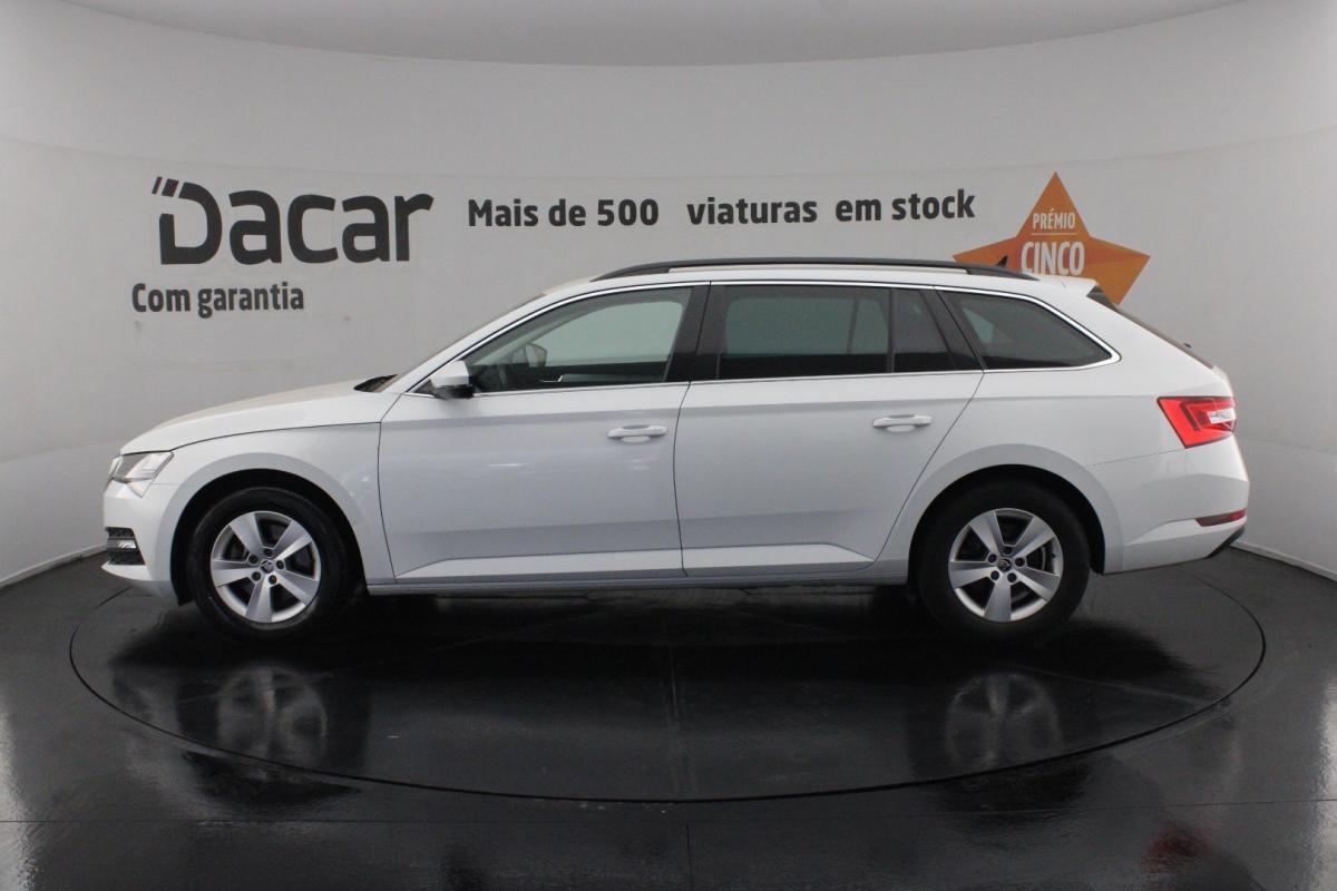 skoda-superb-2023-diesel-1968cc