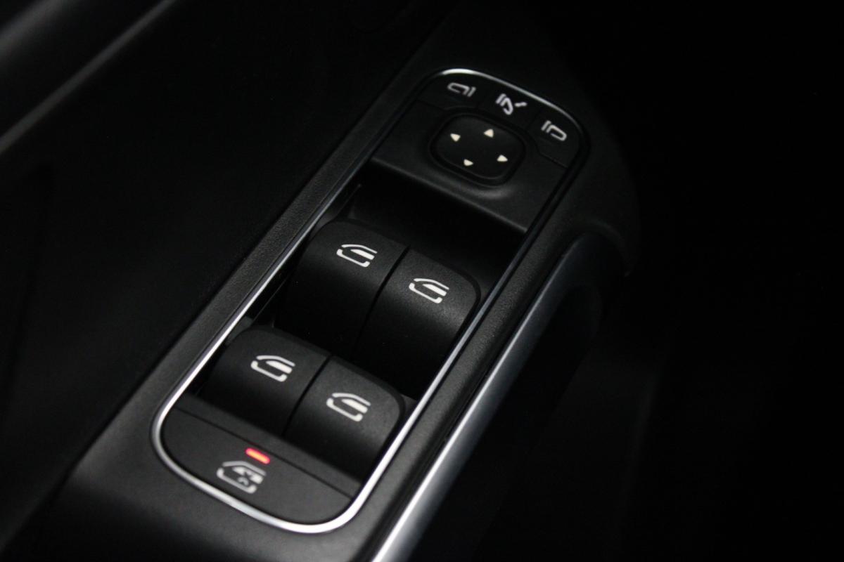 mercedes-benz-glb-2021-diesel-1950cc