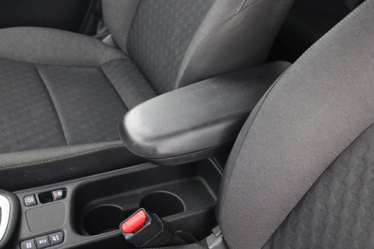 toyota-yaris-2022-hibrido-a-gasolina-1490cc