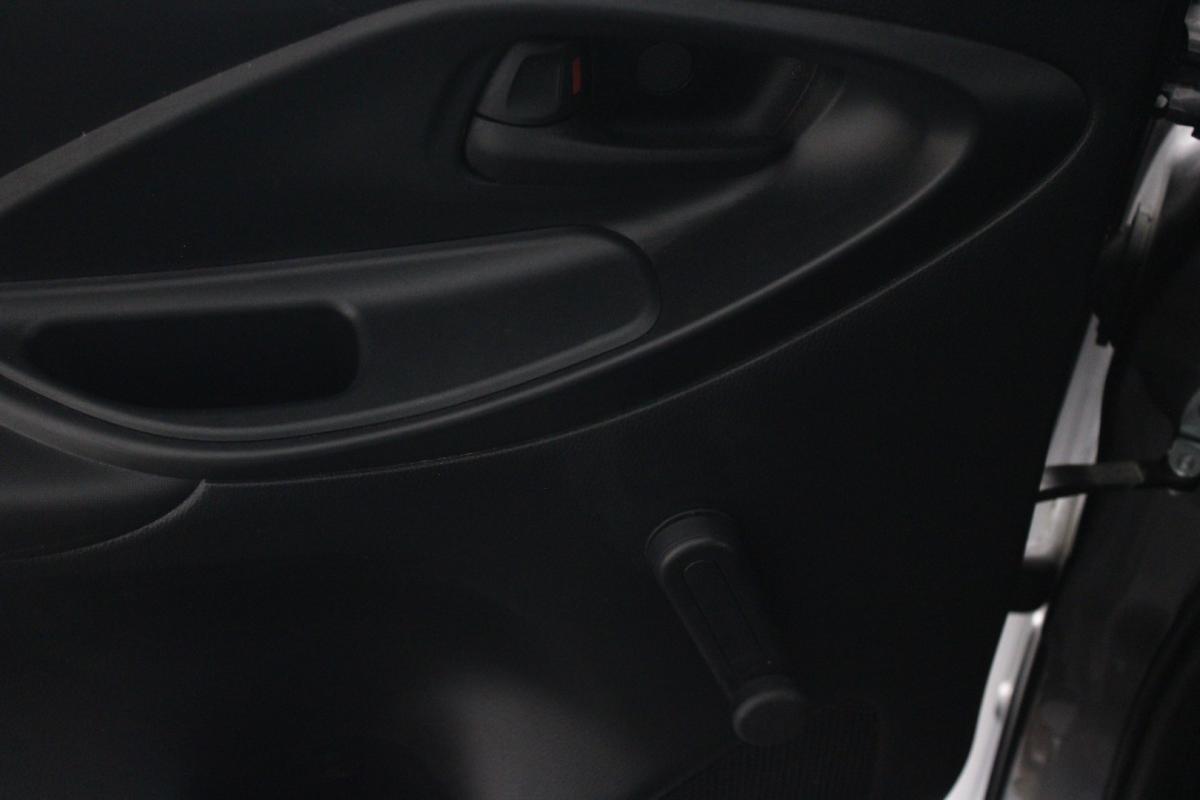 toyota-yaris-2022-hibrido-a-gasolina-1490cc
