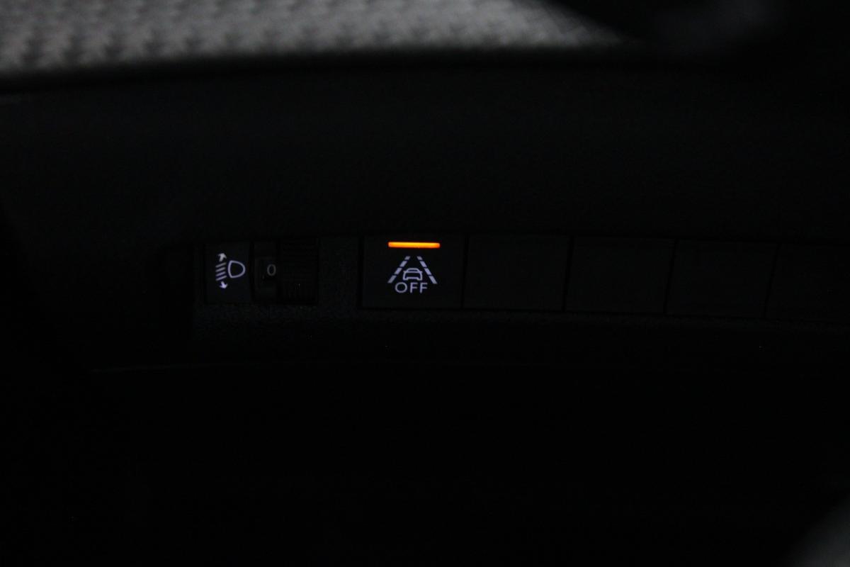 peugeot-208-2022-diesel-1499cc