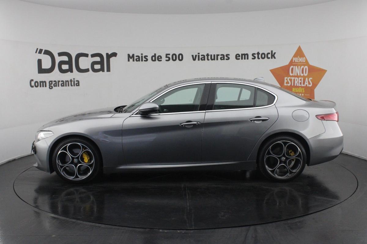 alfa-romeo-giulia-2021-diesel-2143cc