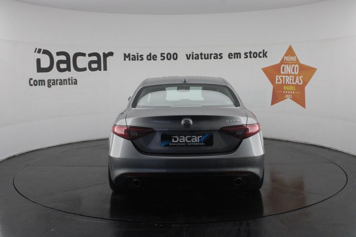alfa-romeo-giulia-2021-diesel-2143cc