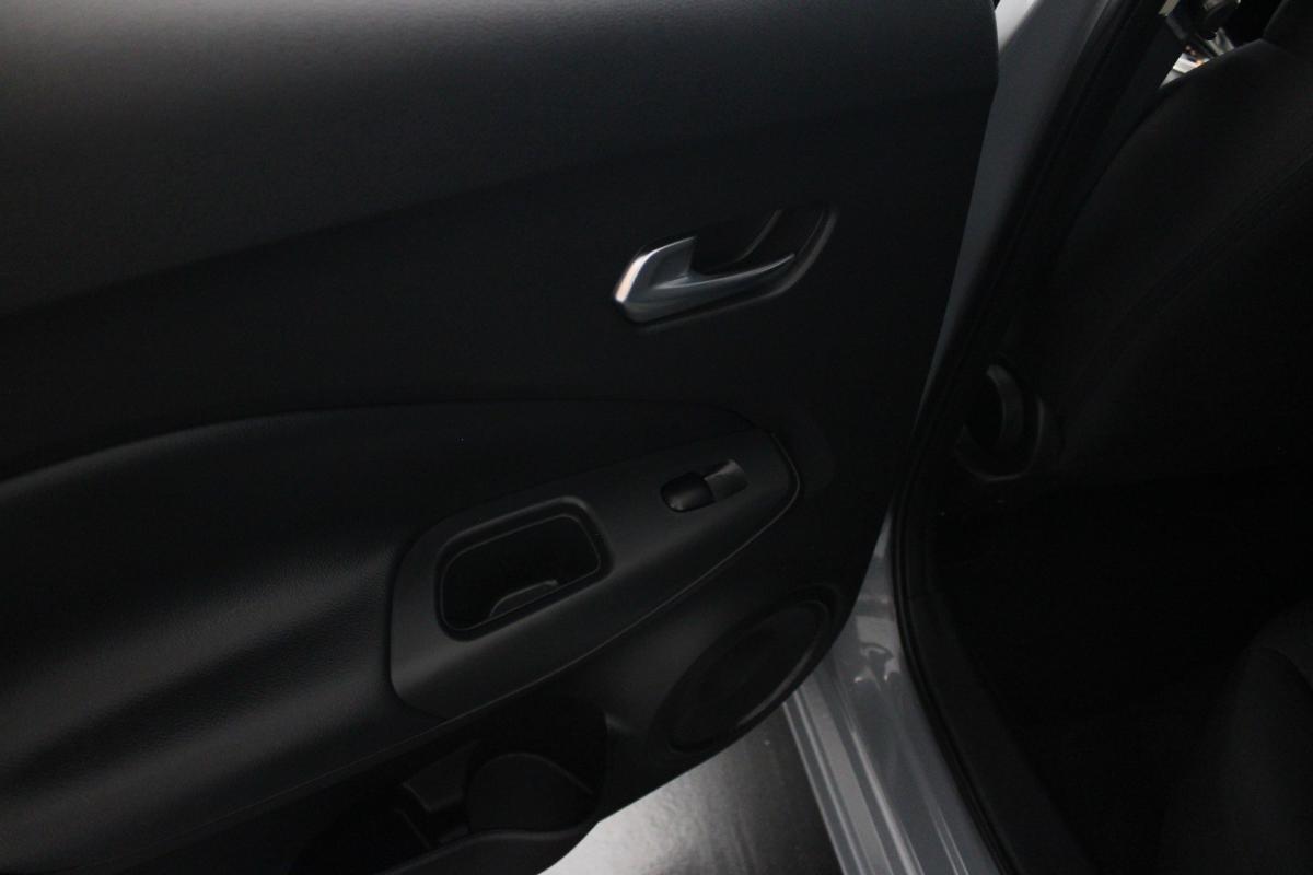 nissan-juke-2025-gasolina-999cc