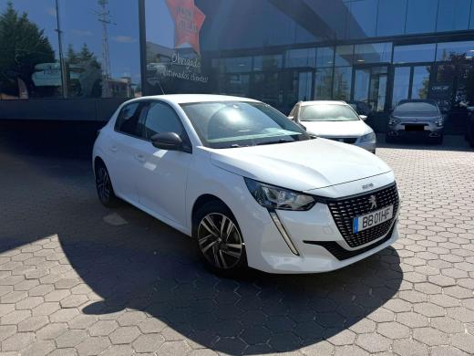 peugeot-208-2023-diesel-1499cc