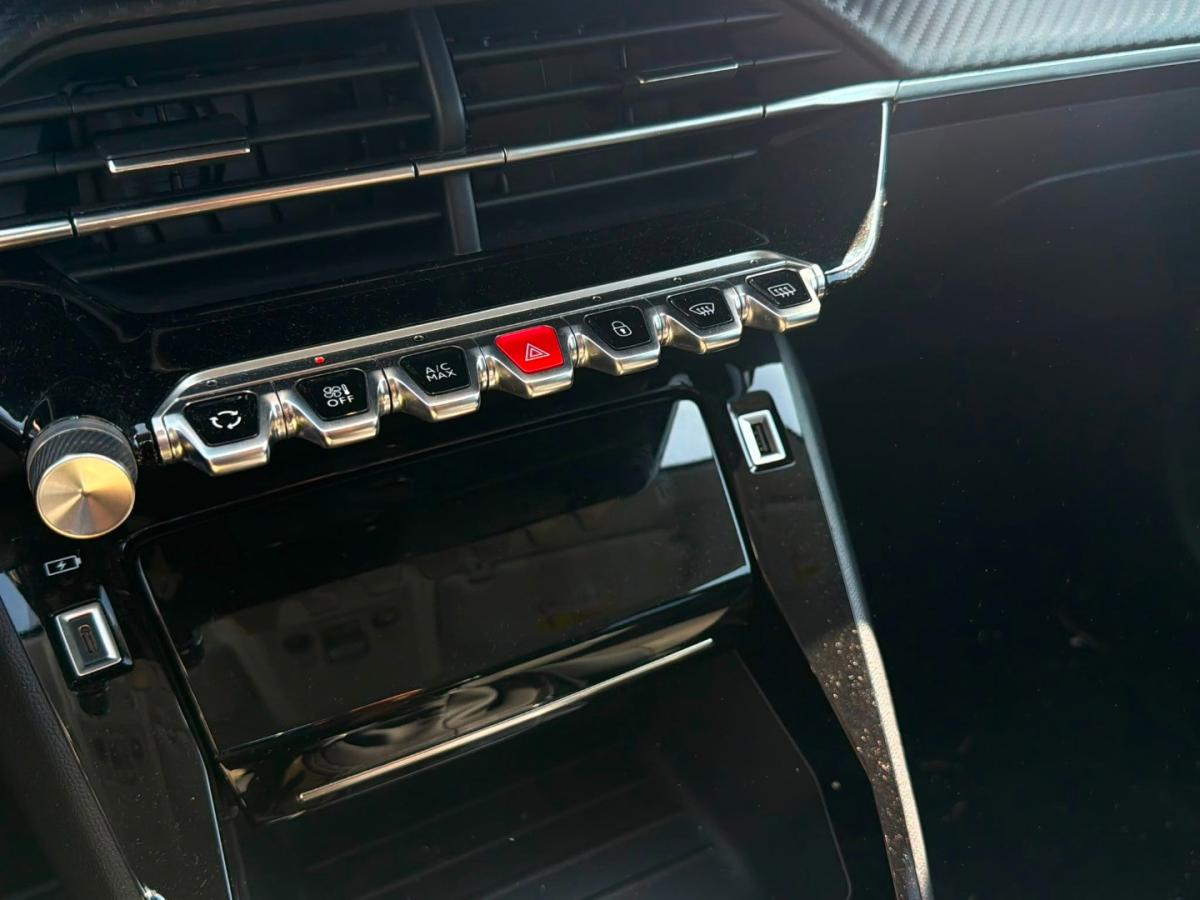 peugeot-208-2023-diesel-1499cc