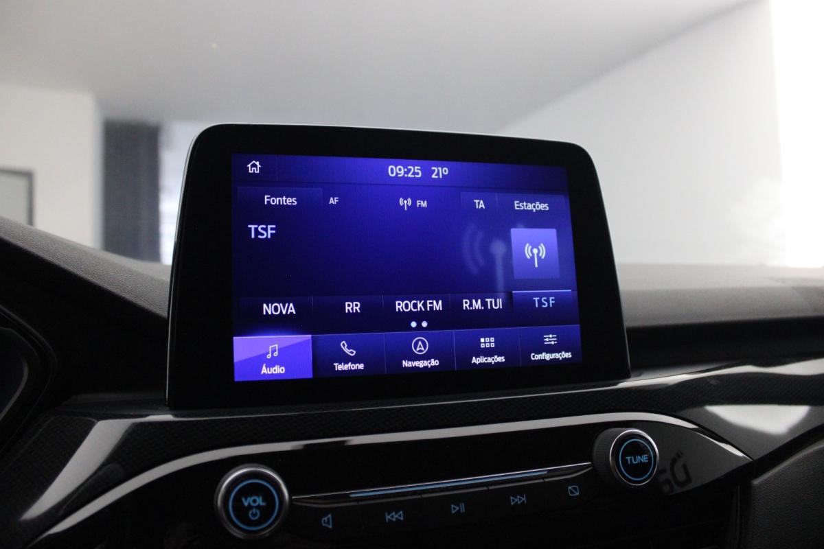 ford-kuga-2022-gasolina-1499cc