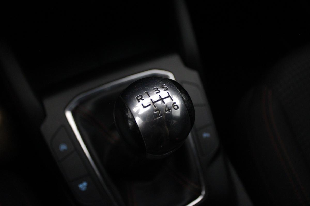 ford-kuga-2022-gasolina-1499cc