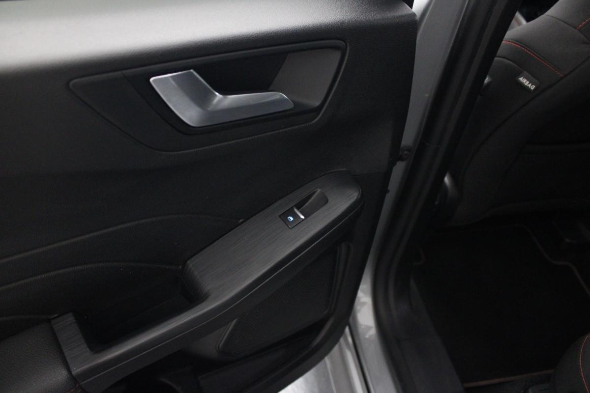 ford-kuga-2022-gasolina-1499cc