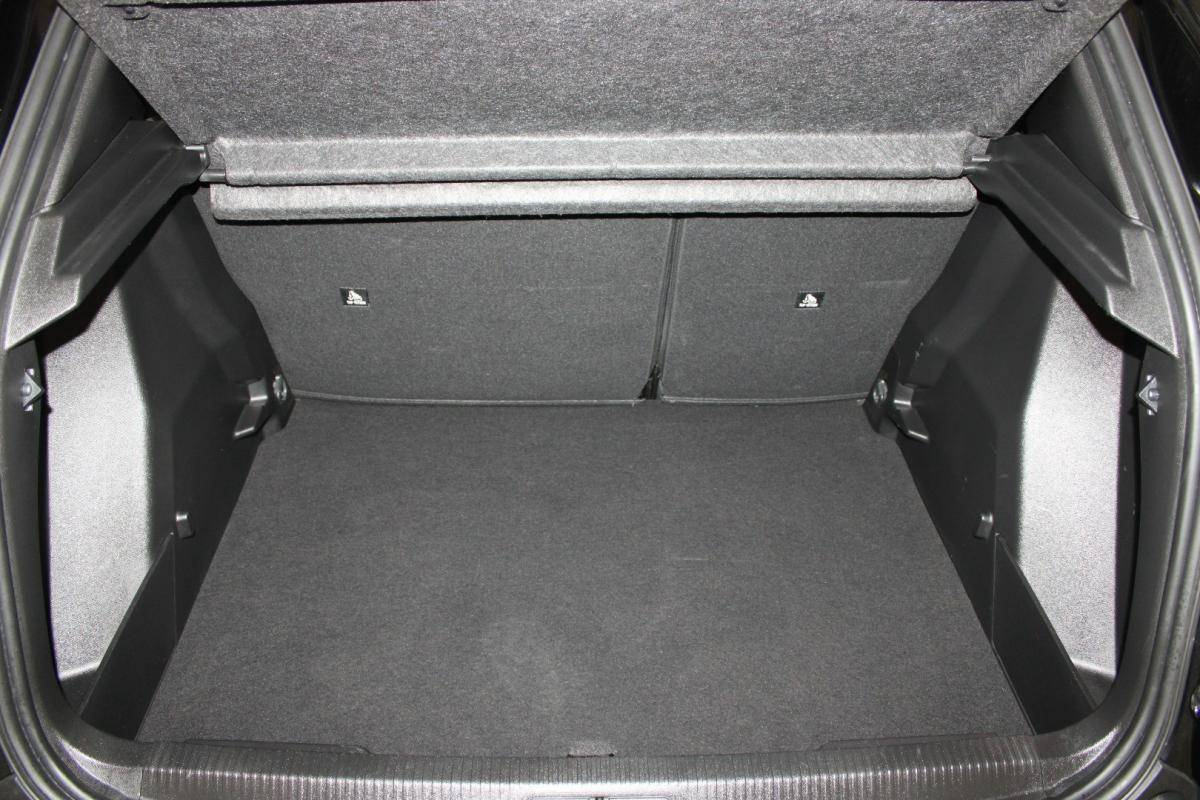 peugeot-2008-2024-diesel-1499cc